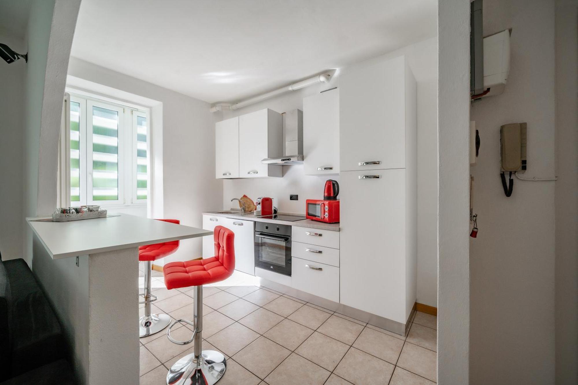 Dolce Teresa Apartment Манделло-дель-Ларіо Екстер'єр фото