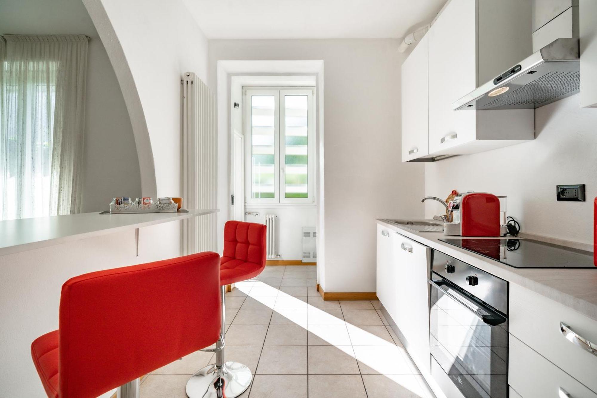 Dolce Teresa Apartment Манделло-дель-Ларіо Екстер'єр фото