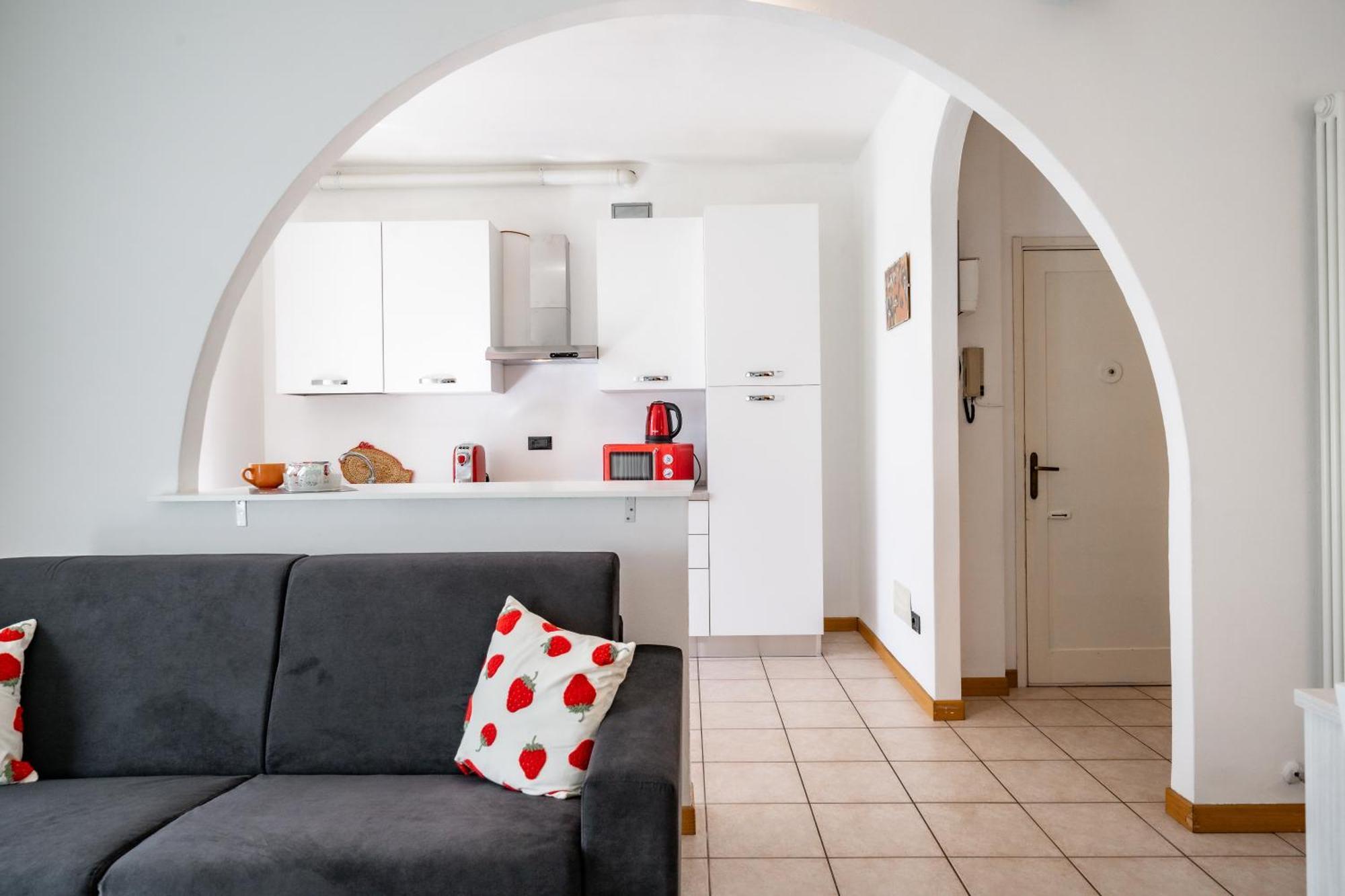 Dolce Teresa Apartment Манделло-дель-Ларіо Екстер'єр фото